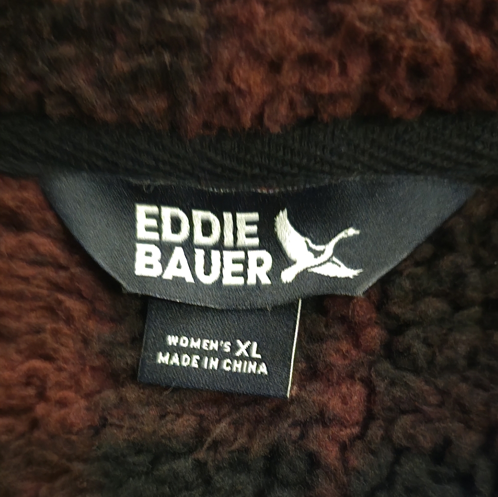 Eddie Bauer Women's Plaid Jacket in Burgundy and Black.XL - Picture 8 of 9